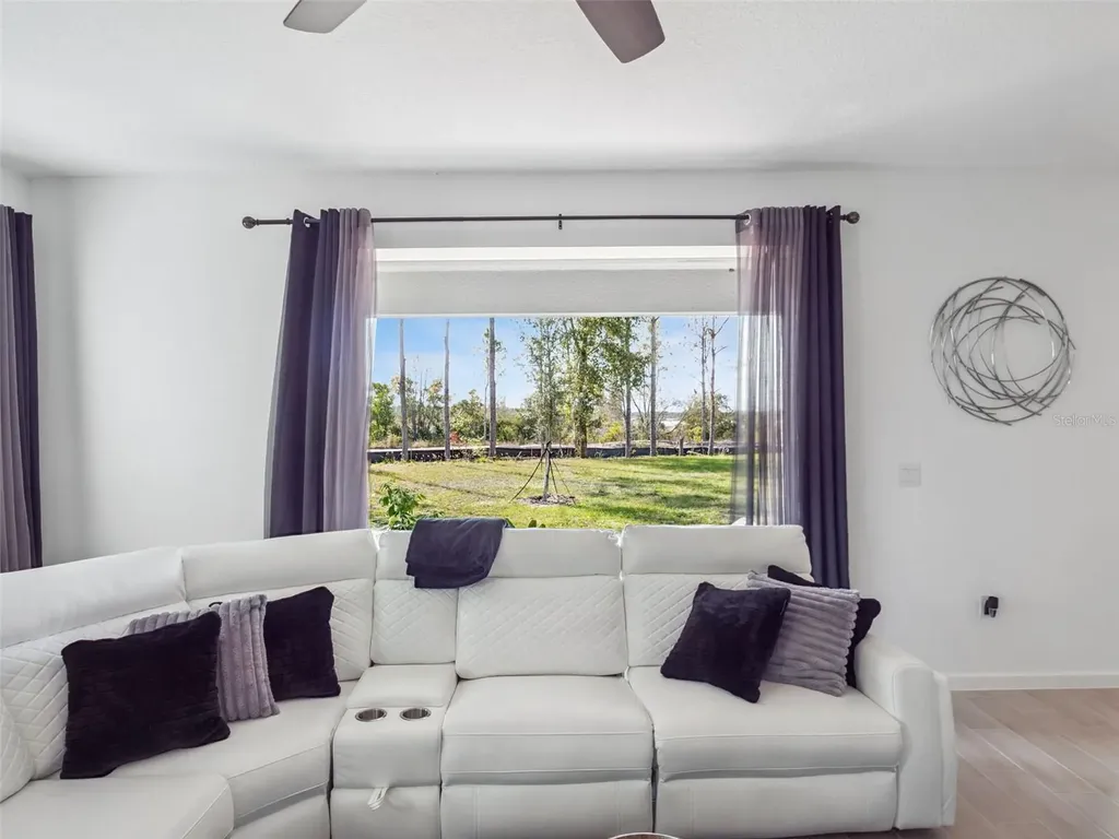 591 Via Bella Court Howey In The Hills FL 34737