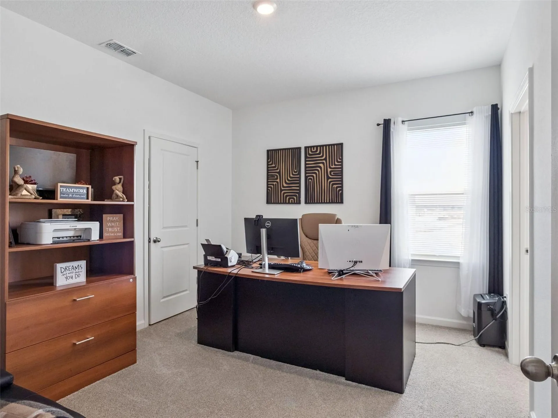 591 Via Bella Court Howey In The Hills FL 34737