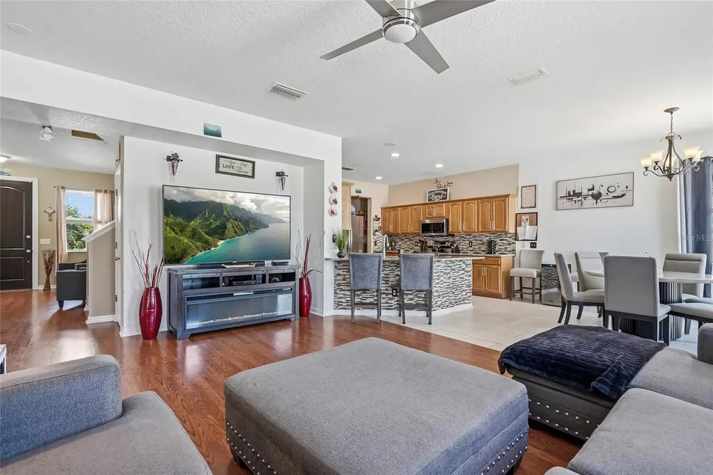 5213 Prairie View Way Wesley Chapel FL 33545