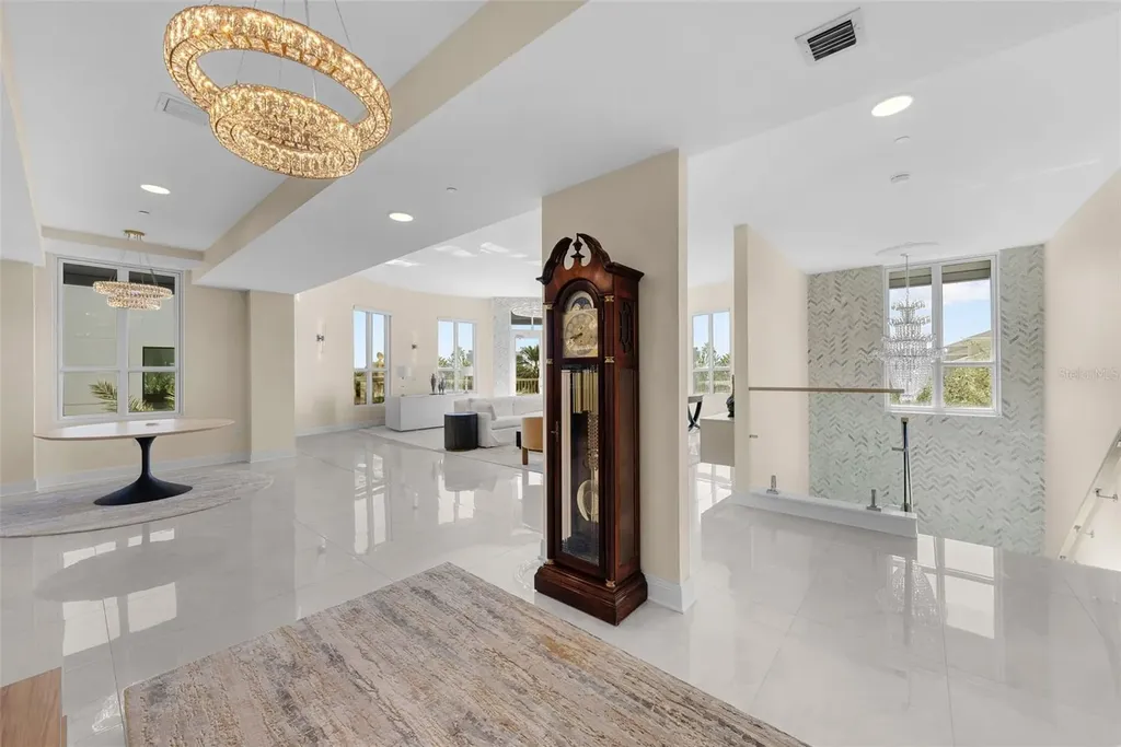 450 Knights Run Avenue Tampa FL 33602