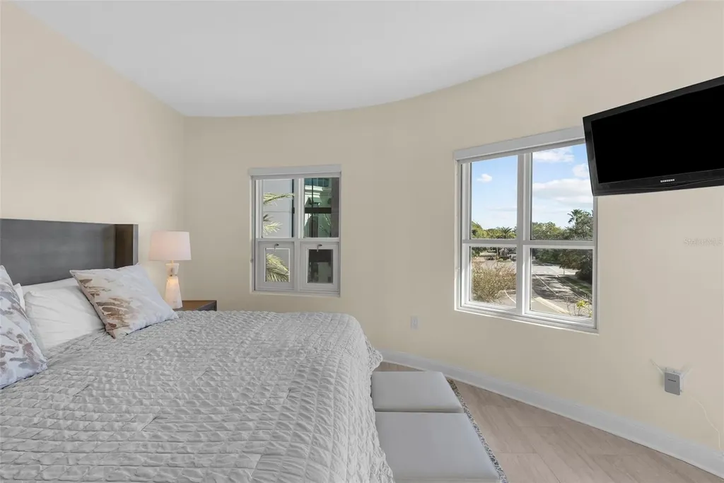 450 Knights Run Avenue Tampa FL 33602