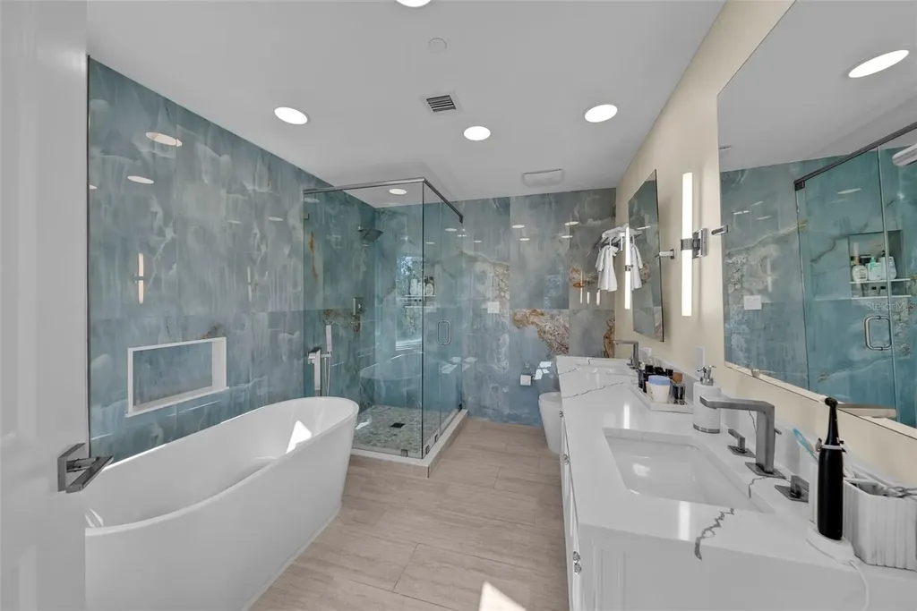 450 Knights Run Avenue Tampa FL 33602