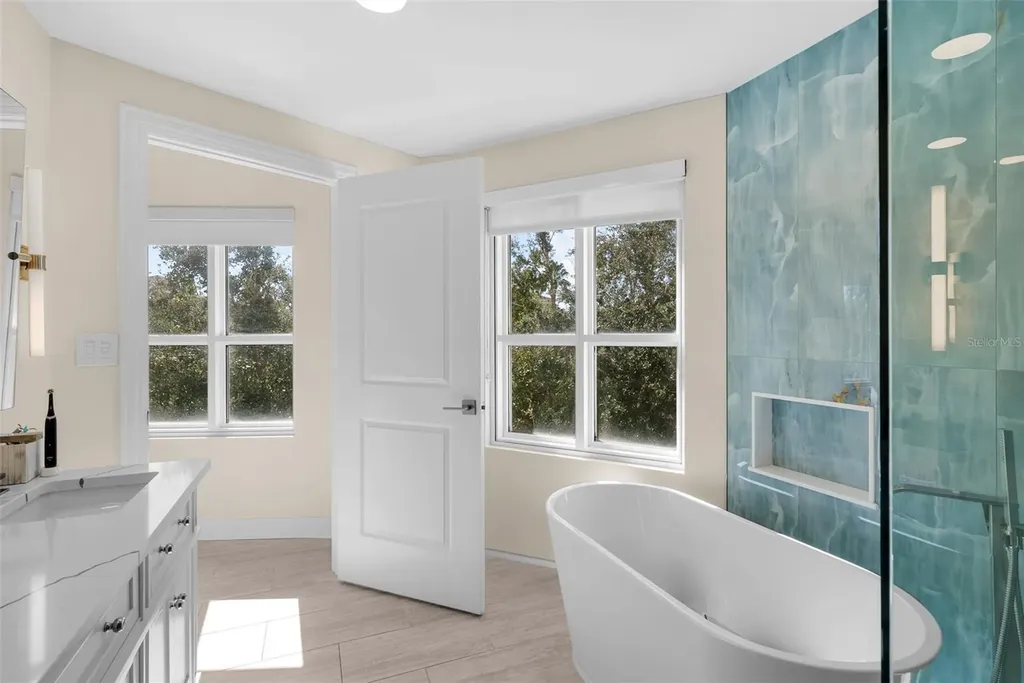 450 Knights Run Avenue Tampa FL 33602