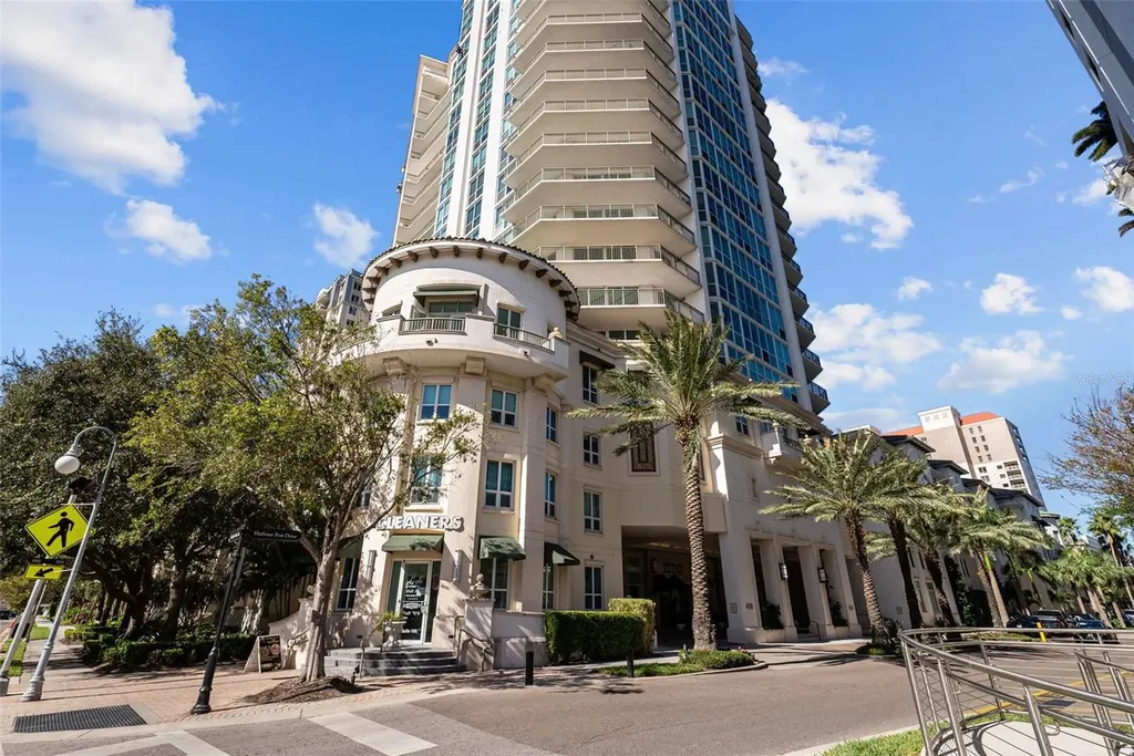450 Knights Run Avenue Tampa FL 33602