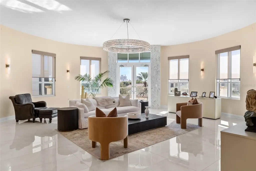 450 Knights Run Avenue Tampa FL 33602