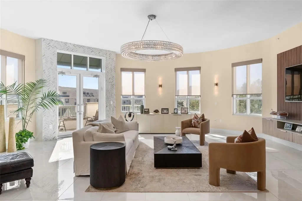 450 Knights Run Avenue Tampa FL 33602