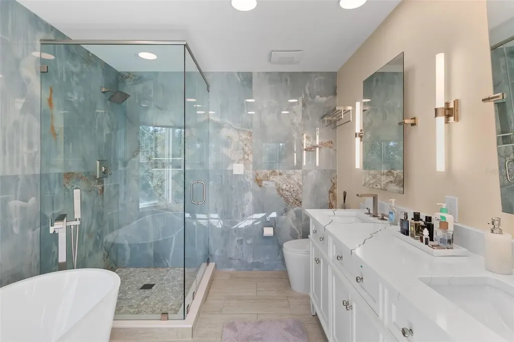 450 Knights Run Avenue Tampa FL 33602
