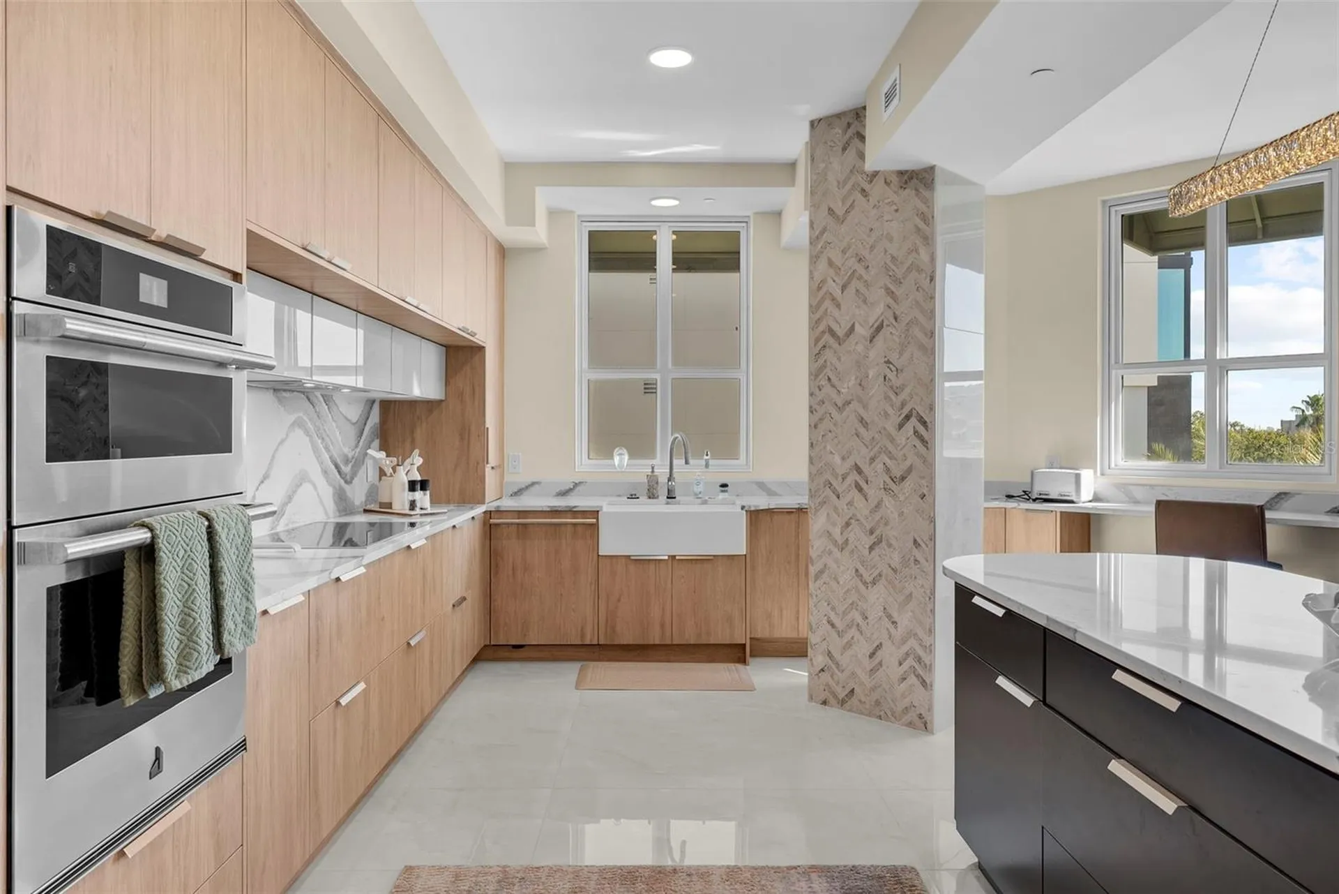 450 Knights Run Avenue Tampa FL 33602