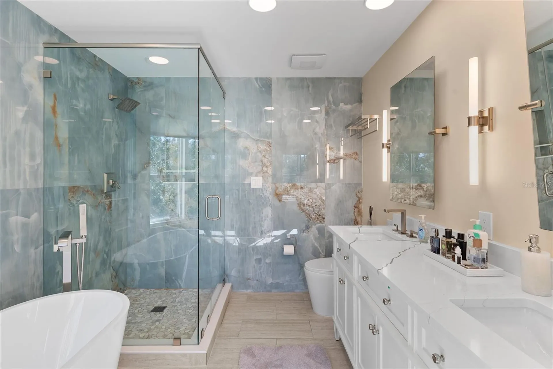 450 Knights Run Avenue Tampa FL 33602