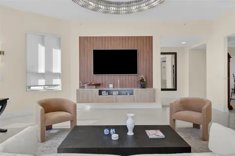 450 Knights Run Avenue Tampa FL 33602