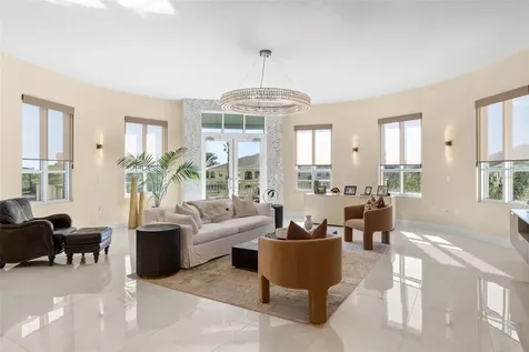 450 Knights Run Avenue Tampa FL 33602