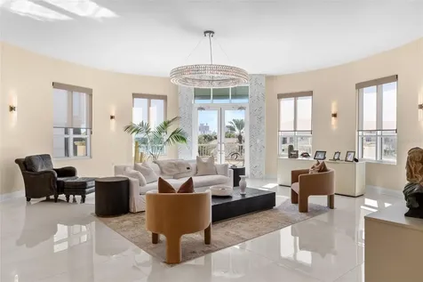 450 Knights Run Avenue Tampa FL 33602