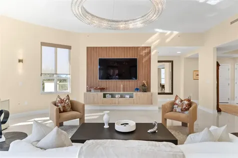 450 Knights Run Avenue Tampa FL 33602