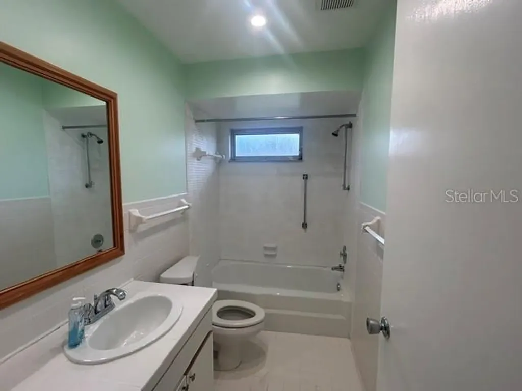 7102 W Country Club Drive N Sarasota FL 34243