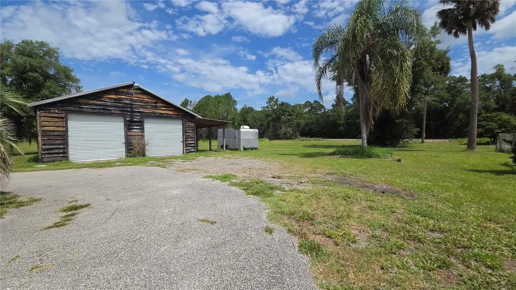 909 S County Road 3 Pierson FL 32180