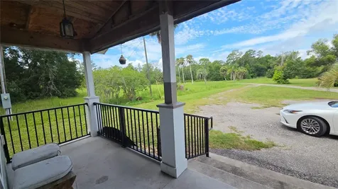 909 S County Road 3 Pierson FL 32180