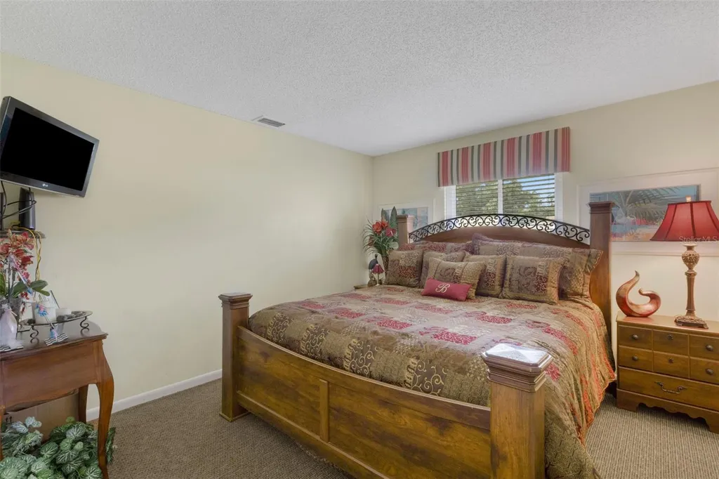 4223 Oak Loop Mulberry FL 33860