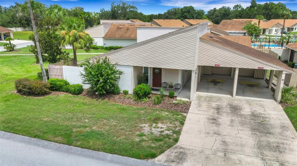 4223 Oak Loop Mulberry FL 33860