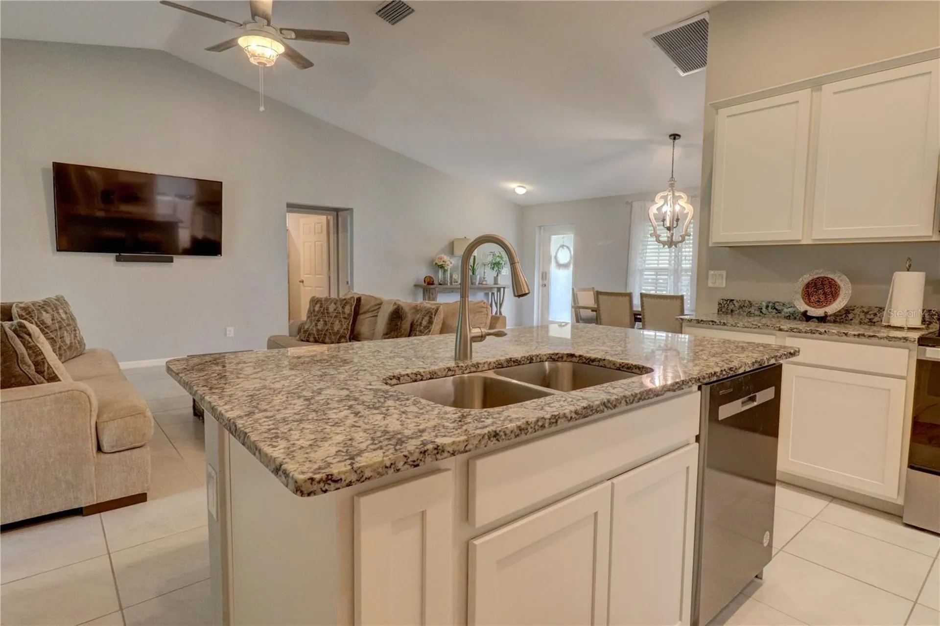 2713 Embassy Road North Port FL 34291