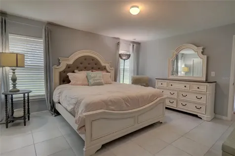 2713 Embassy Road North Port FL 34291