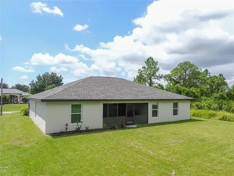 2713 Embassy Road North Port FL 34291