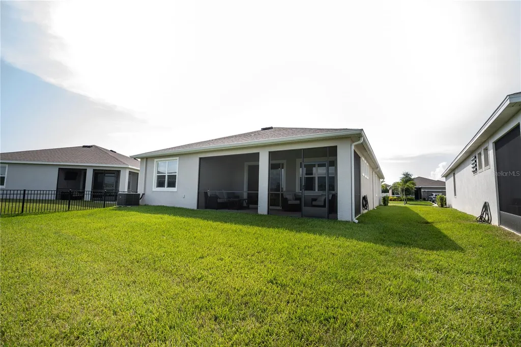 13324 Waterleaf Garden Circle Riverview FL 33579
