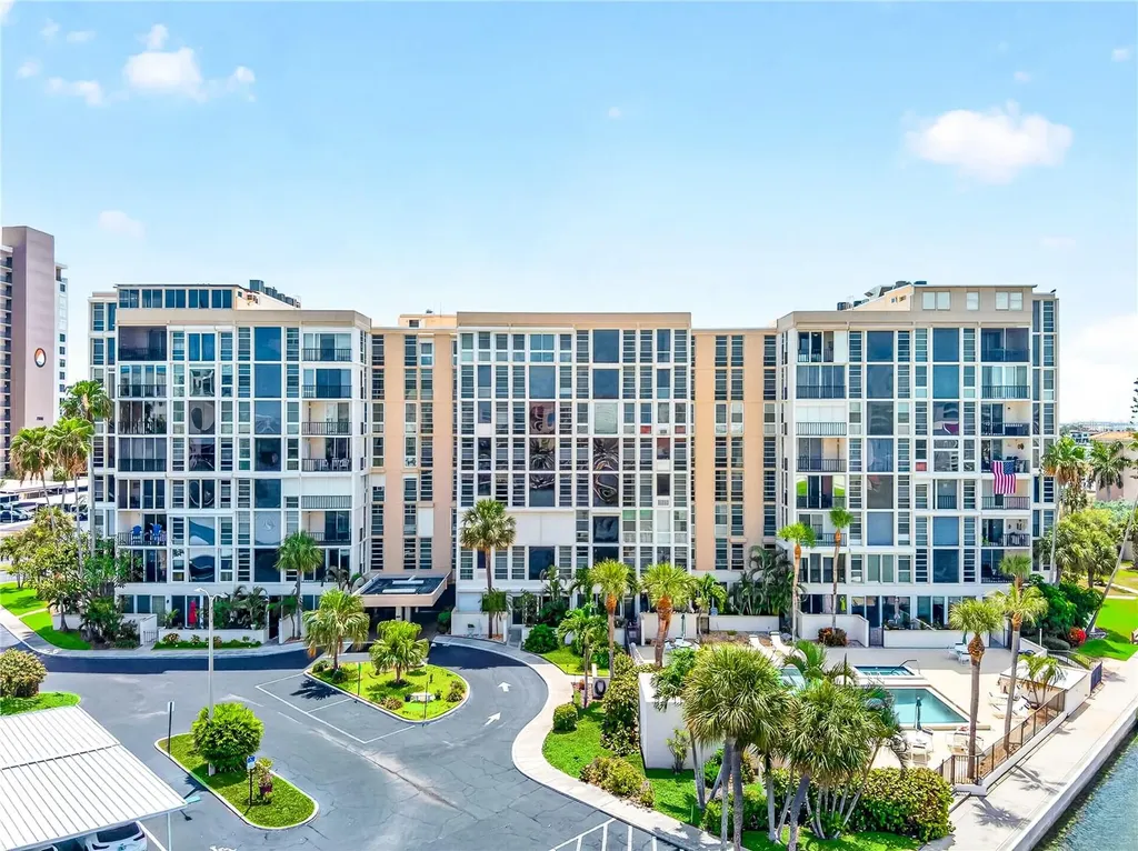 7400 Sun Island Drive S South Pasadena FL 33707