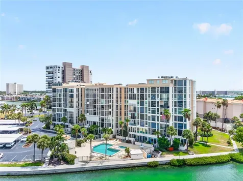 7400 Sun Island Drive S South Pasadena FL 33707