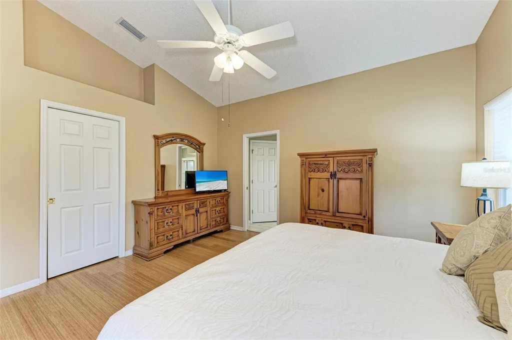 4936 Linsey Court Sarasota FL 34243
