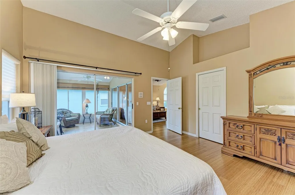4936 Linsey Court Sarasota FL 34243