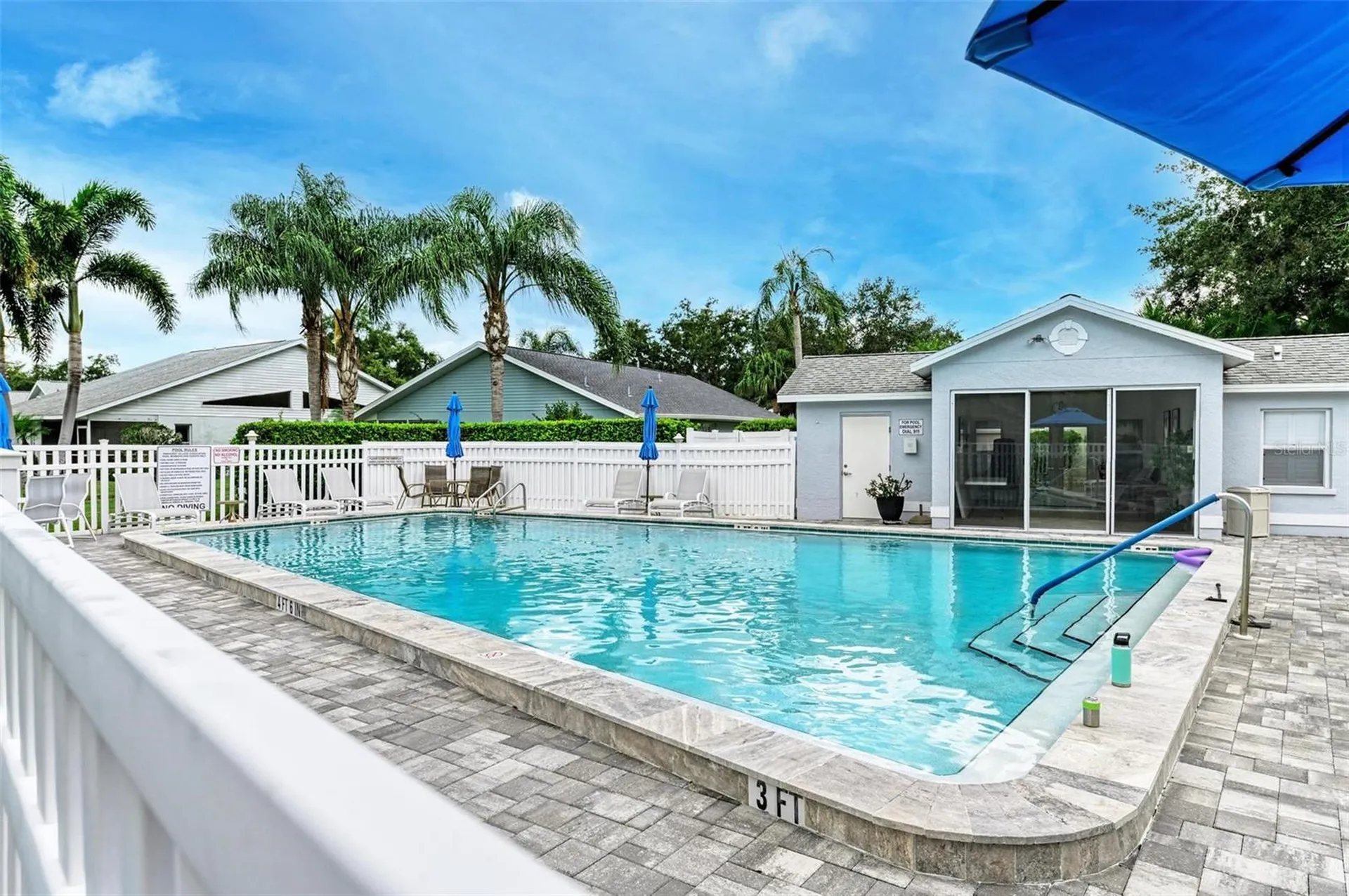 4936 Linsey Court Sarasota FL 34243