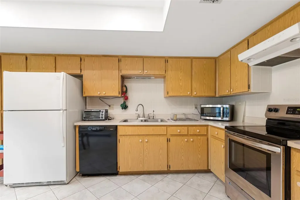 2844 Countrybrook Drive Palm Harbor FL 34684
