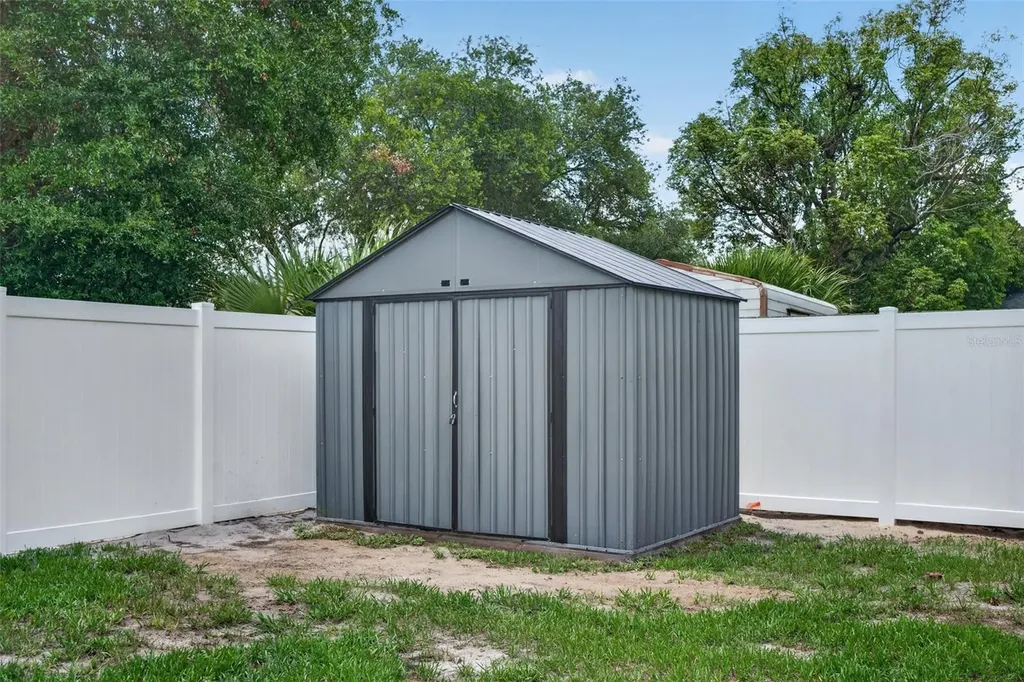 9541 Montello Drive Orlando FL 32817