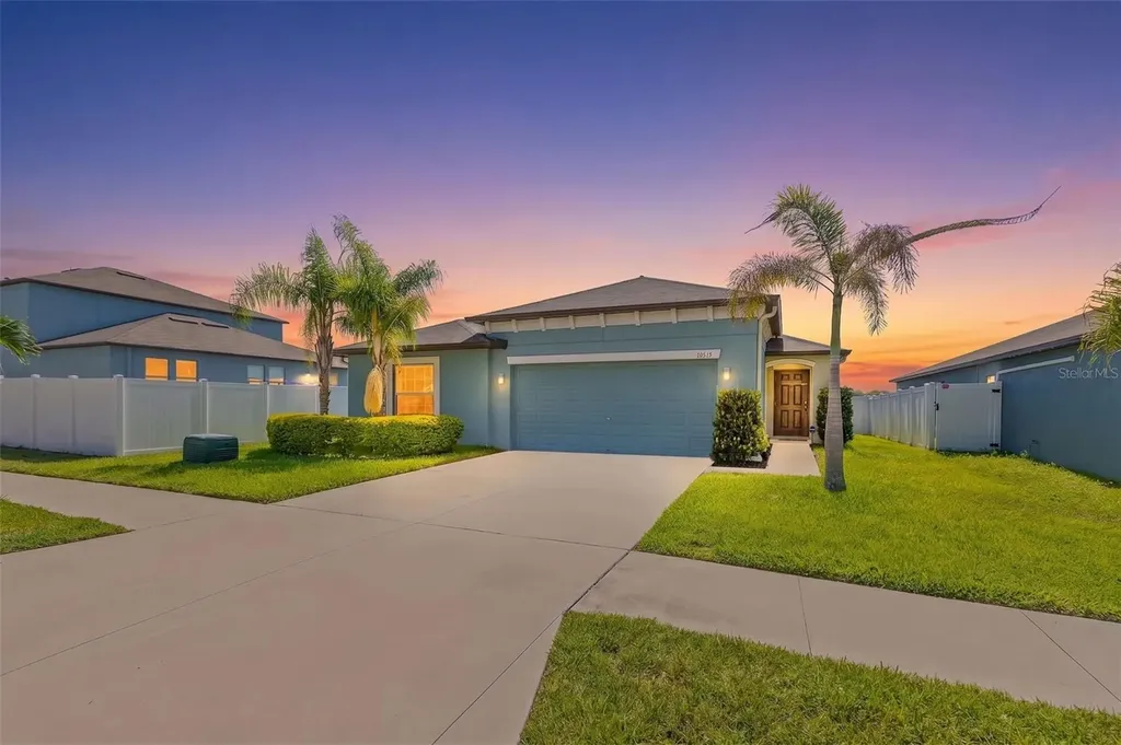 10515 Carloway Hills Drive Wimauma FL 33598