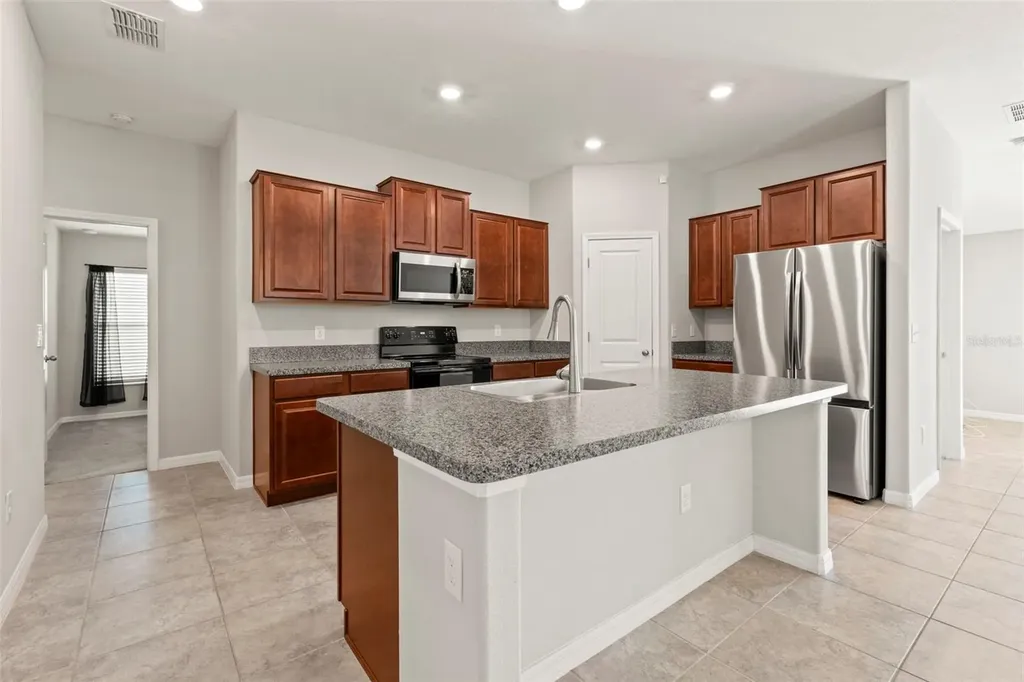 10515 Carloway Hills Drive Wimauma FL 33598