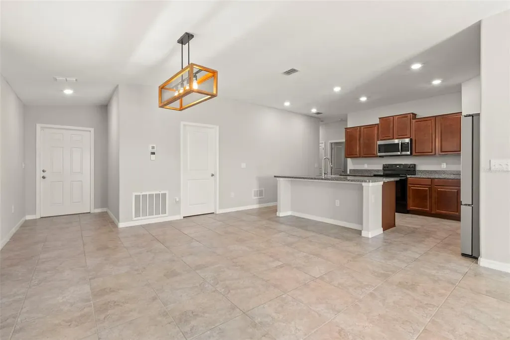 10515 Carloway Hills Drive Wimauma FL 33598