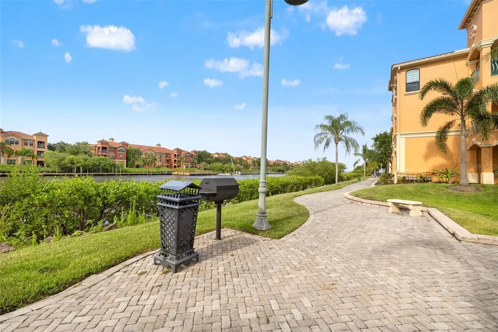 2738 Via Tivoli Clearwater FL 33764