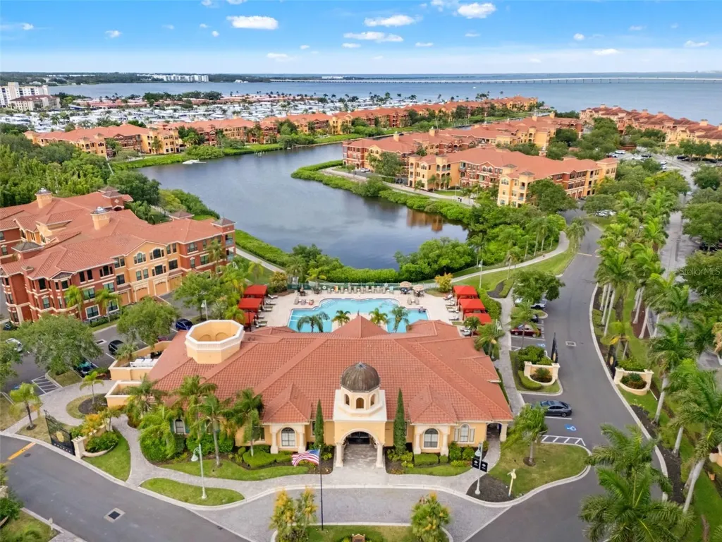 2738 Via Tivoli Clearwater FL 33764
