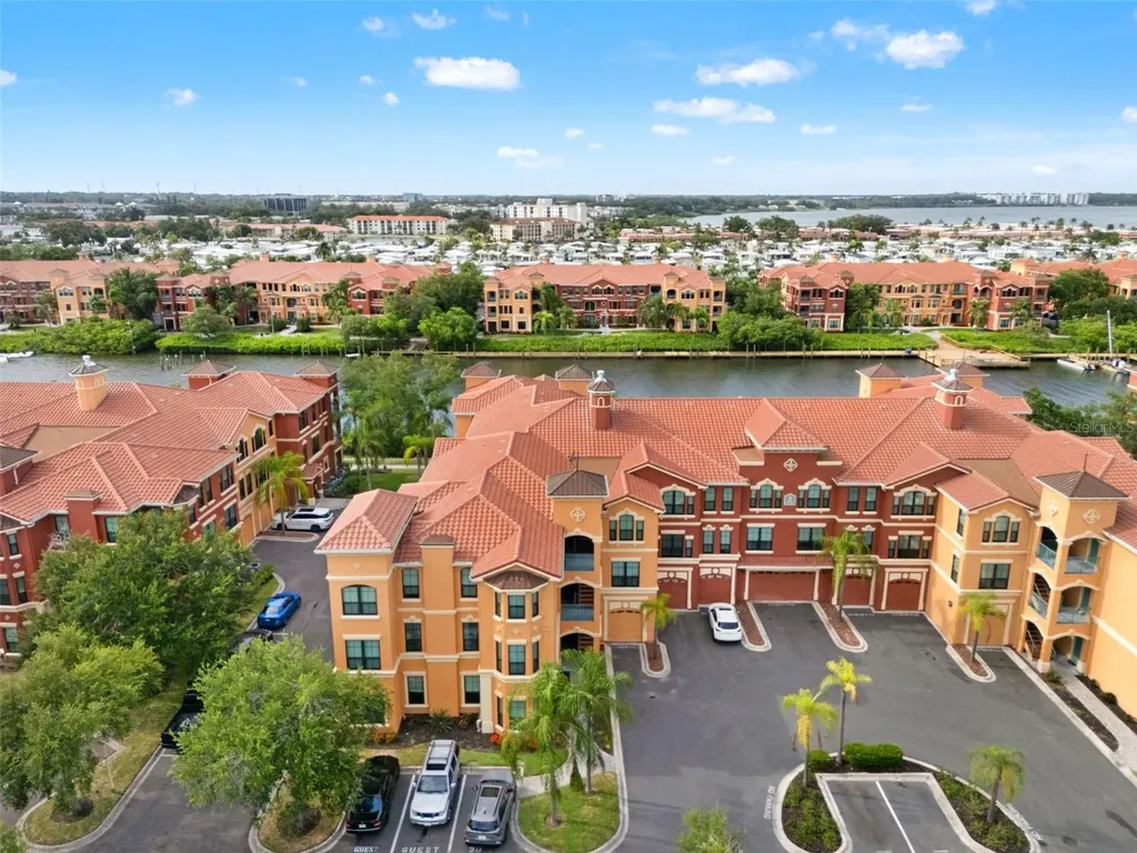 2738 Via Tivoli Clearwater FL 33764