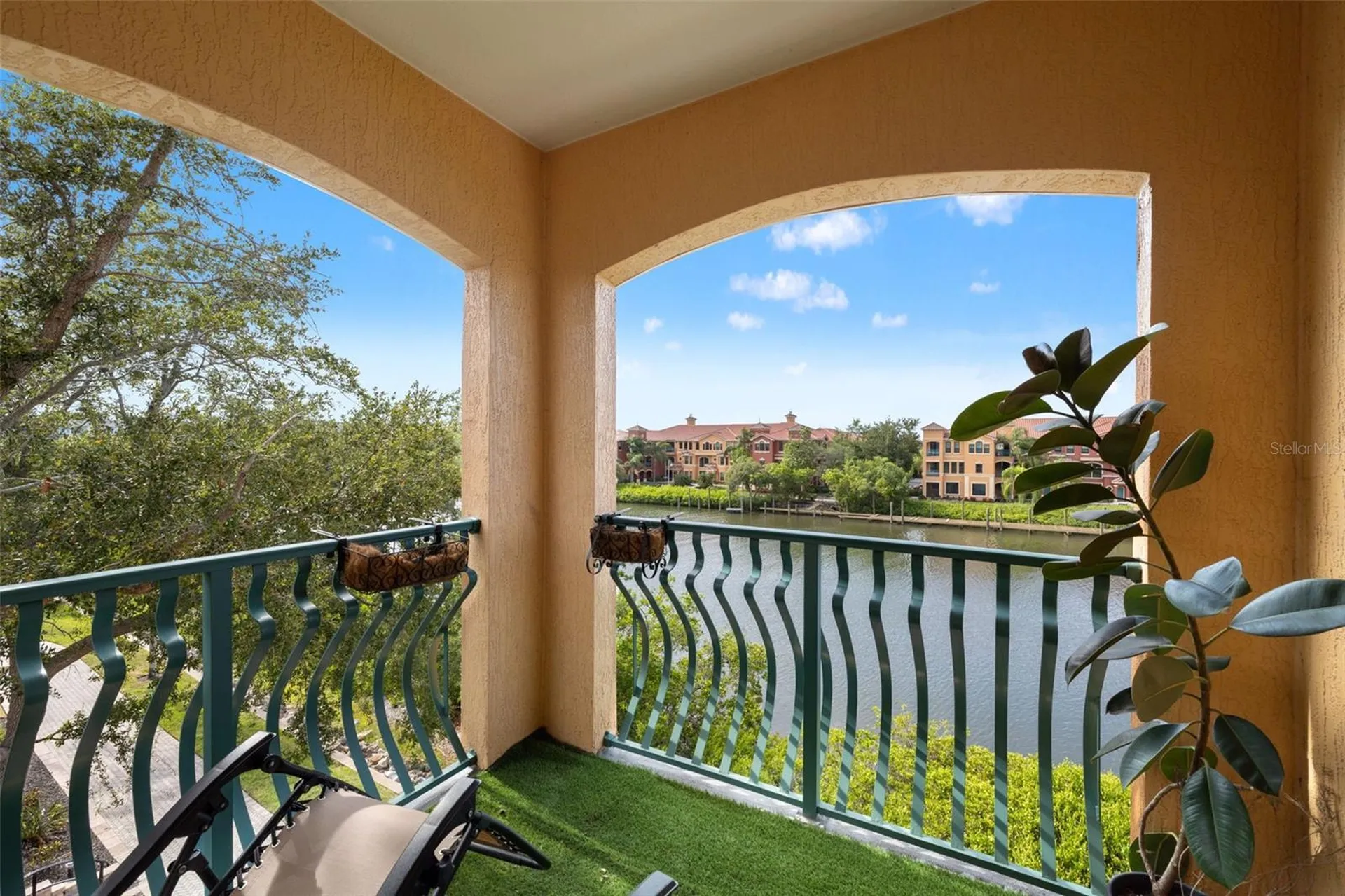 2738 Via Tivoli Clearwater FL 33764