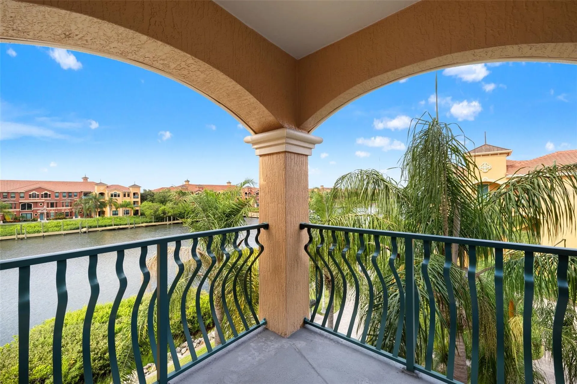 2738 Via Tivoli Clearwater FL 33764
