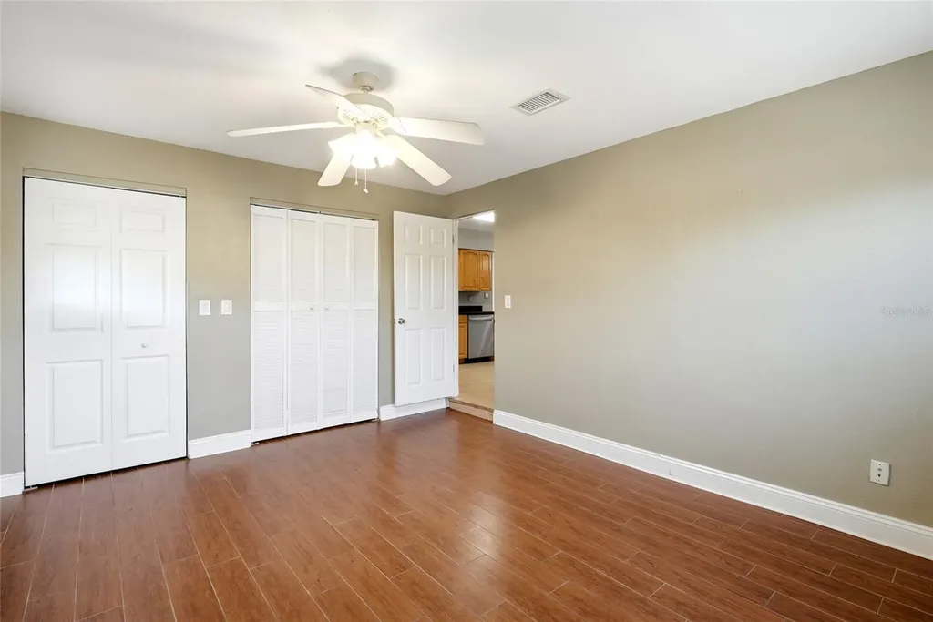 5697 33rd Avenue N St Petersburg FL 33710