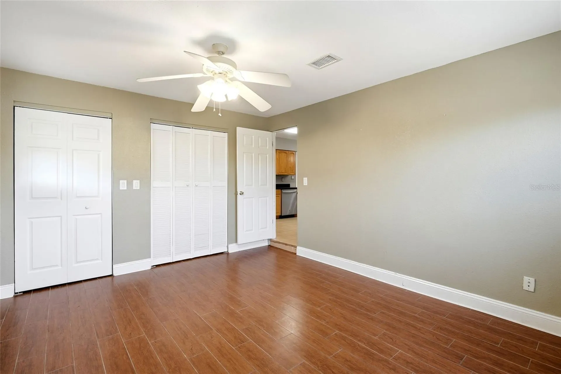5697 33rd Avenue N St Petersburg FL 33710