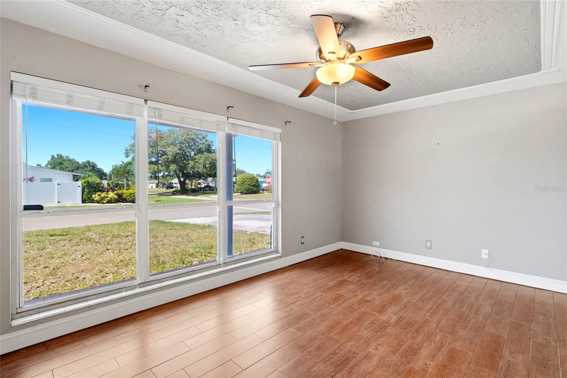 5697 33rd Avenue N St Petersburg FL 33710