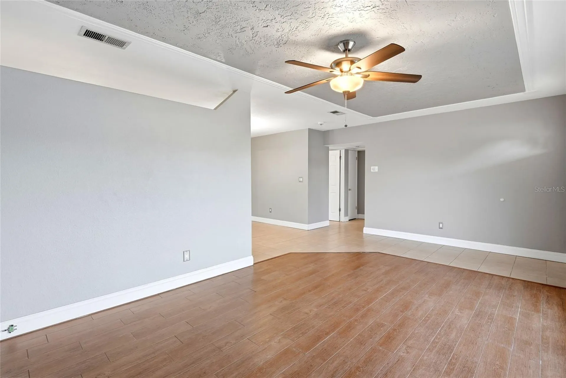 5697 33rd Avenue N St Petersburg FL 33710