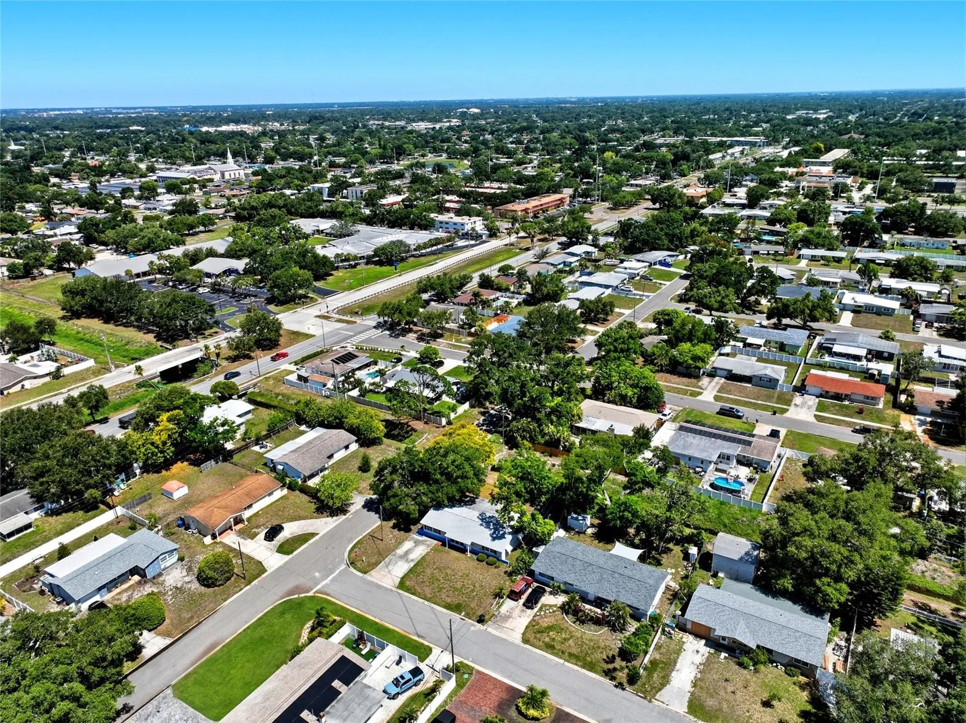 5697 33rd Avenue N St Petersburg FL 33710