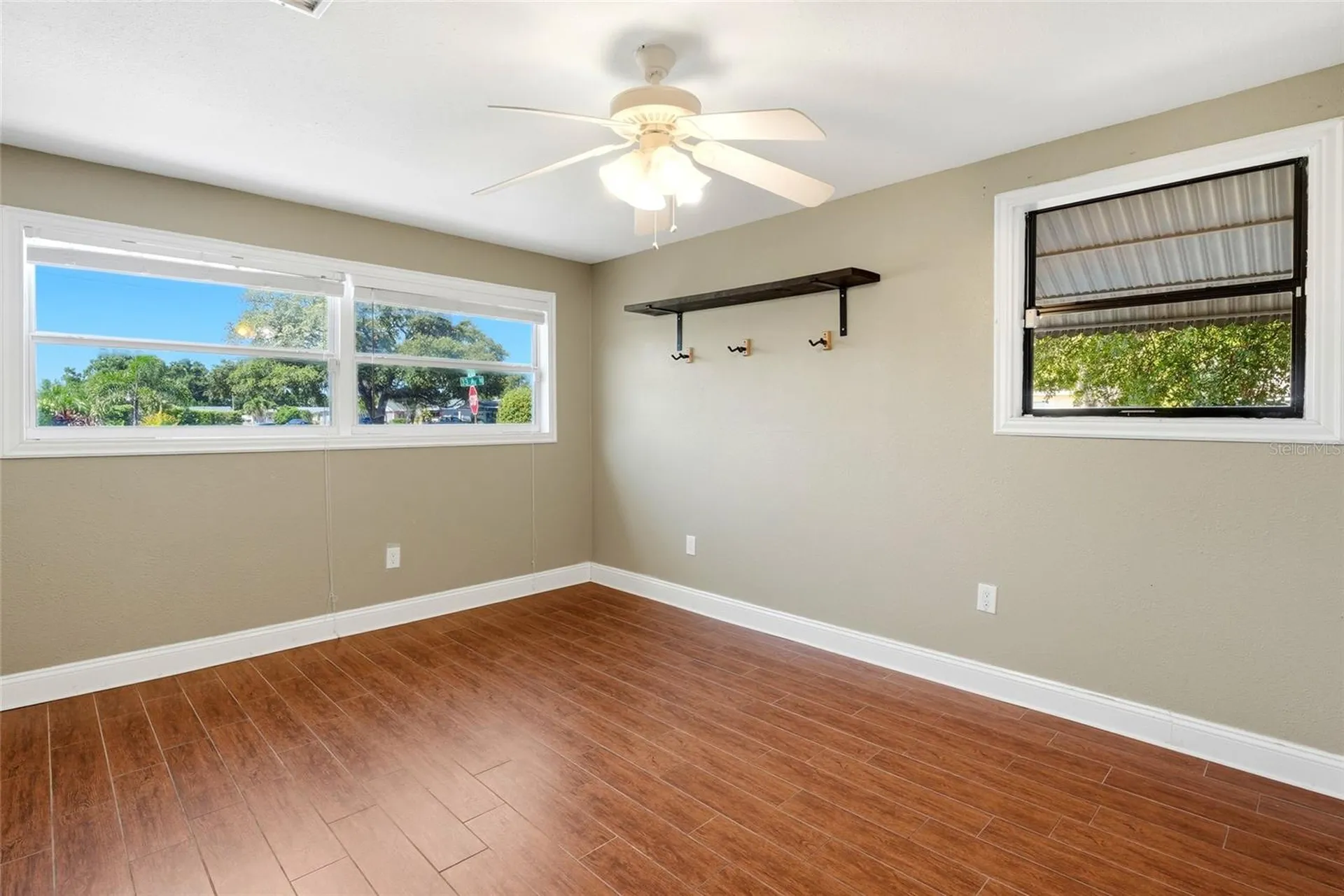 5697 33rd Avenue N St Petersburg FL 33710