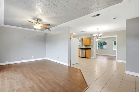 5697 33rd Avenue N St Petersburg FL 33710