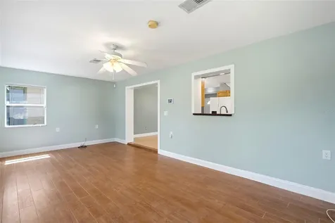 5697 33rd Avenue N St Petersburg FL 33710