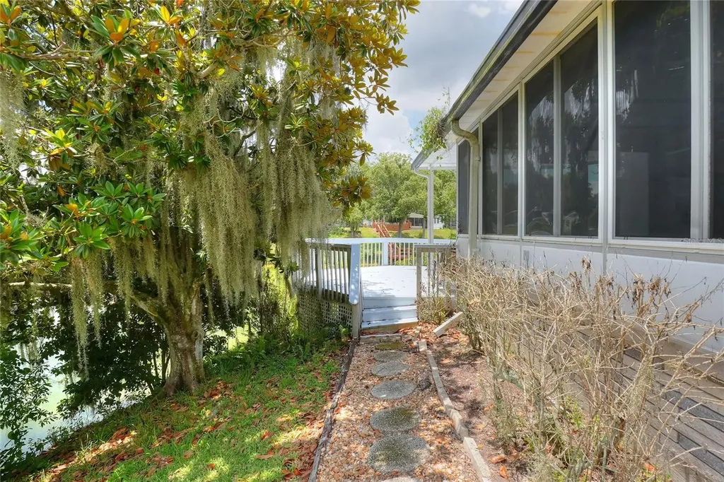 2055 S Floral Avenue Bartow FL 33830